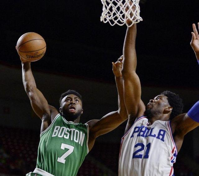 一个攻防高 一个攻防高