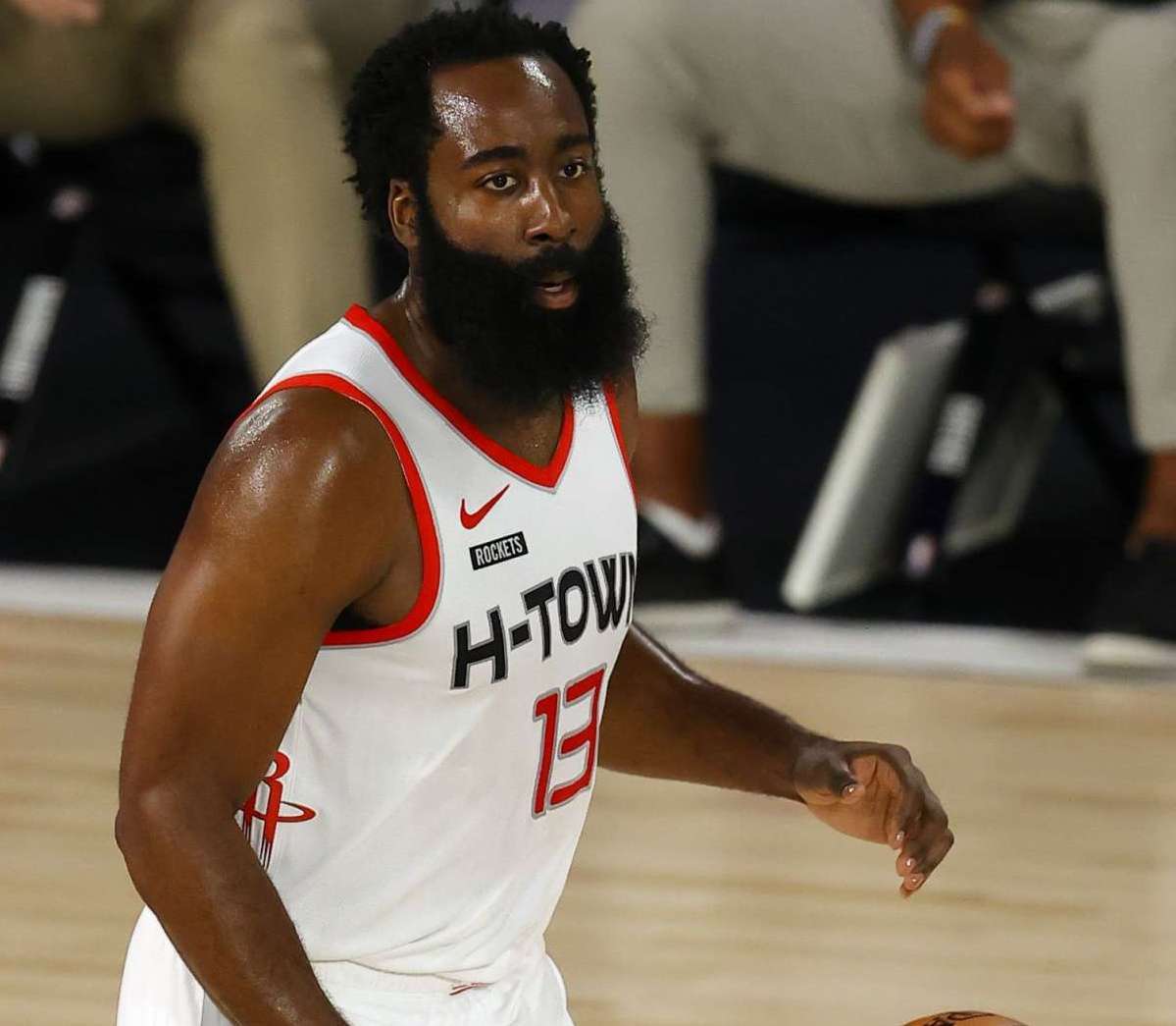 任何一名成 任何一名成