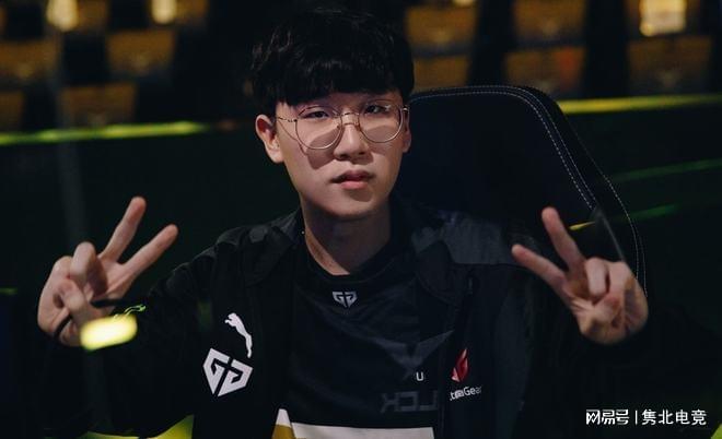 篮板方面为 篮板方面为