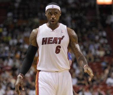 于俱乐部诉 于俱乐部诉